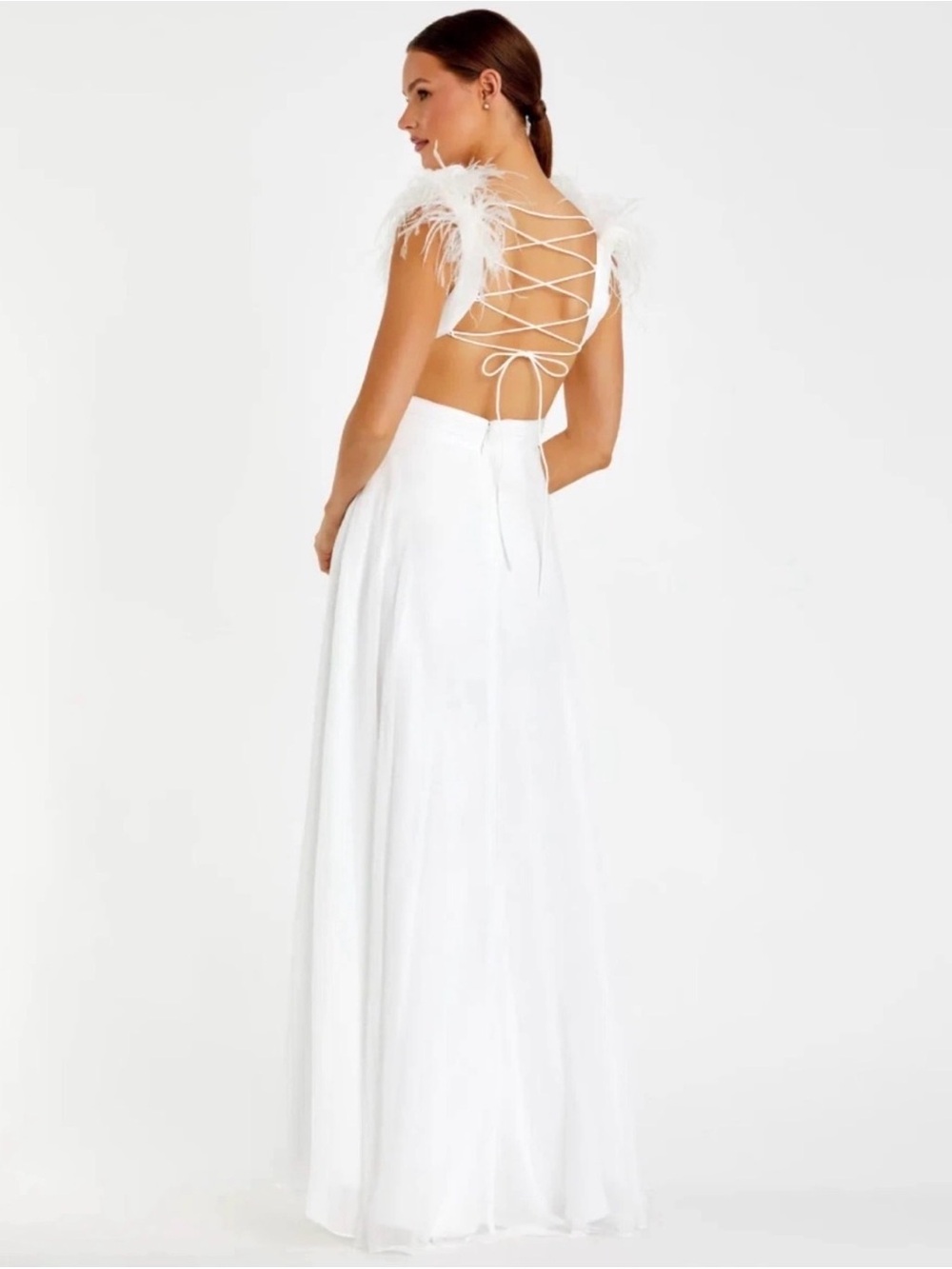 Mac Duggal 68113 White Plunge Neck Ostrich Feather A-Line Chiffon Gown Size 6 - Picture 4 of 12